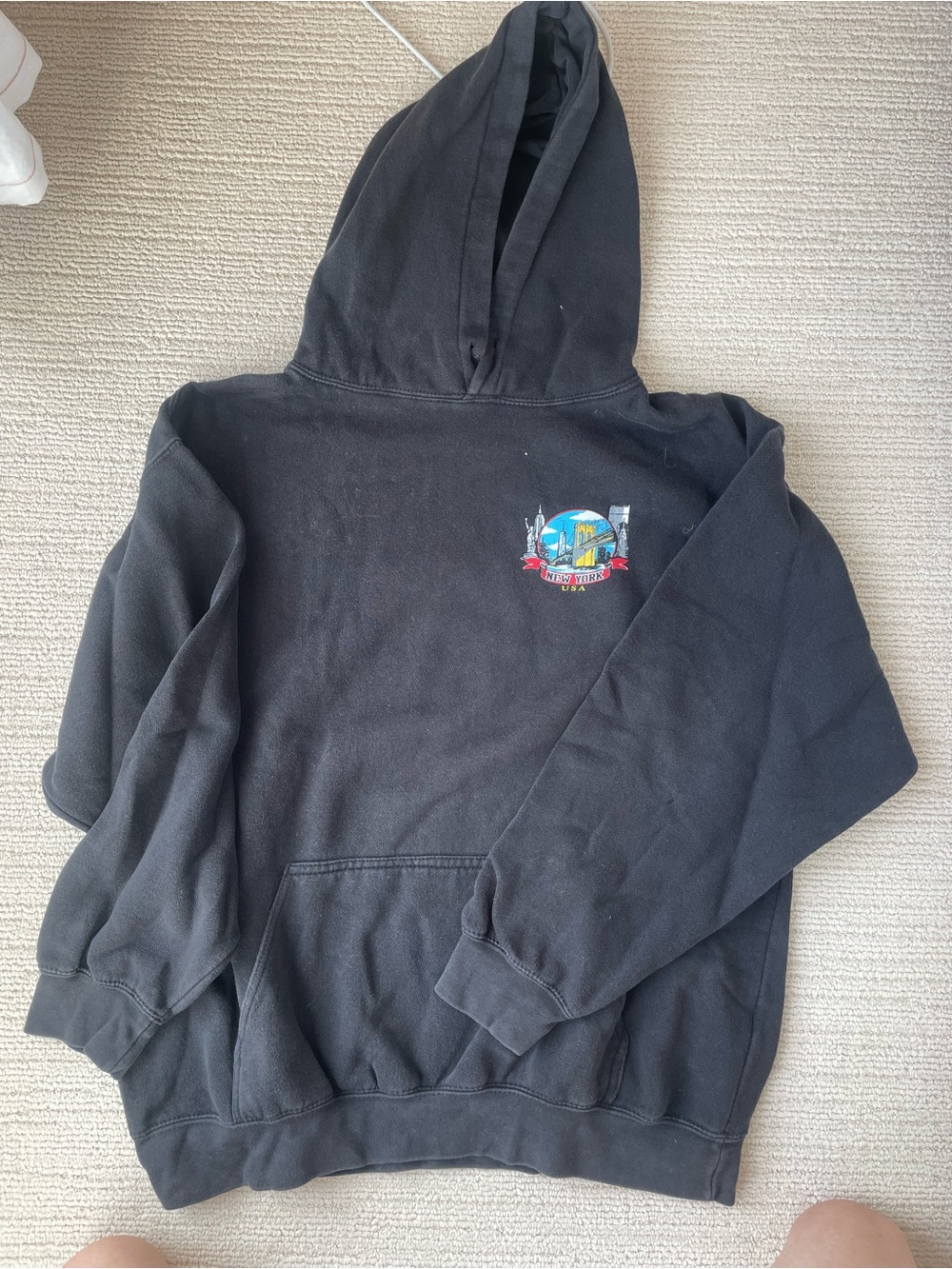 Brandy Melville Black Hooded “New York”Sweatshirt